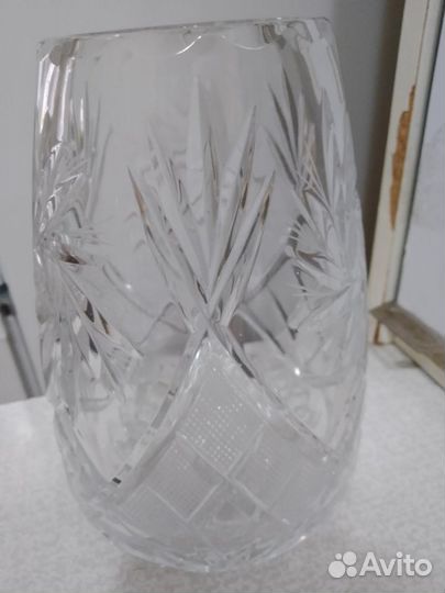 Ваза для цветов хрустальная