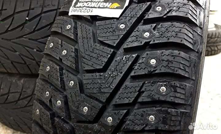 Hankook Winter i'Pike X W429A 245/45 R20 105T