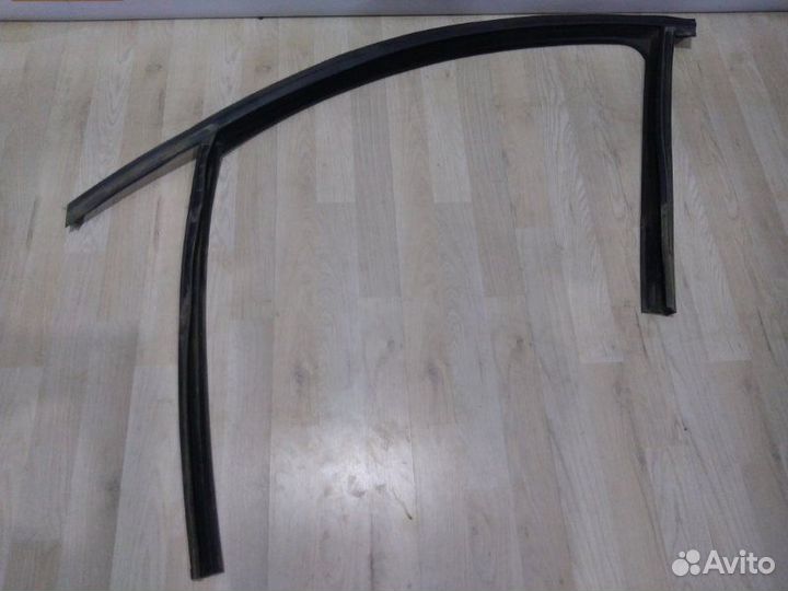 Уплотнитель перед проема стекла двери renault flue