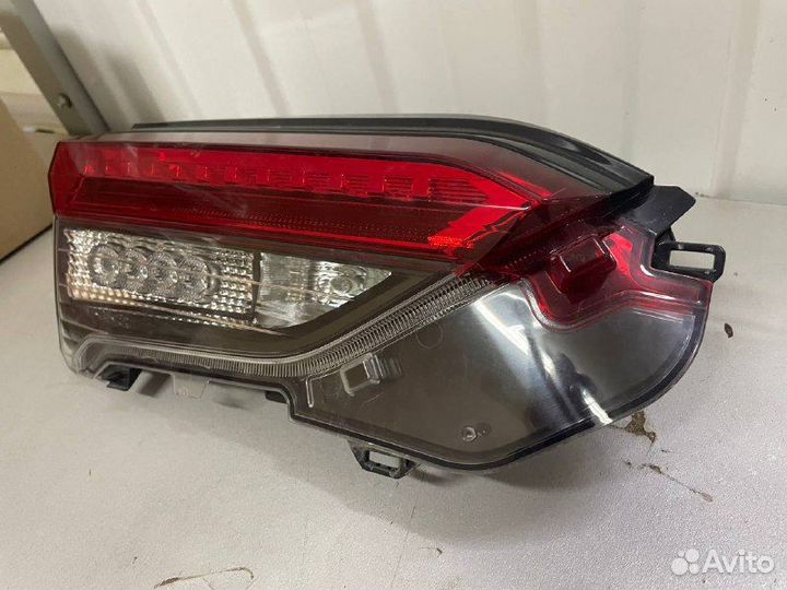 Toyota RAV4 xa50 Фонарь задний левый