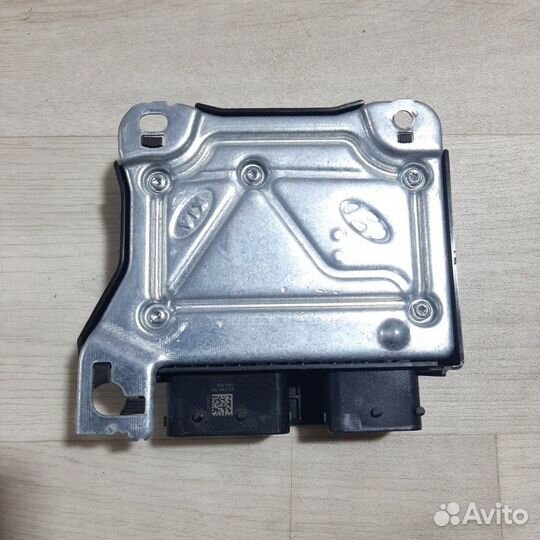 Блок управления SRS Hyundai I30 2014