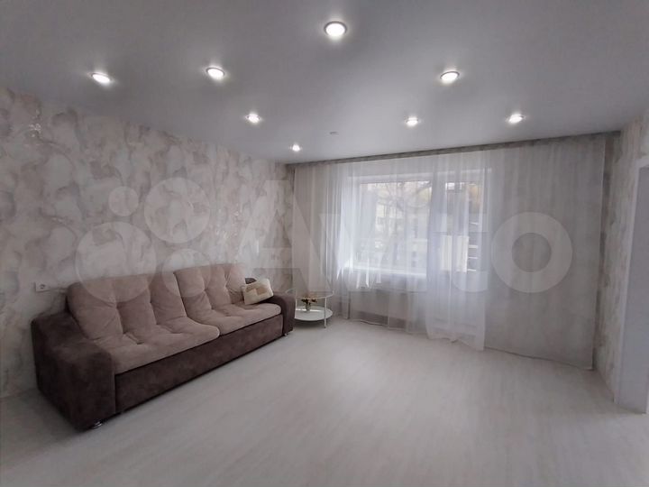 3-к. квартира, 72,4 м², 2/10 эт.