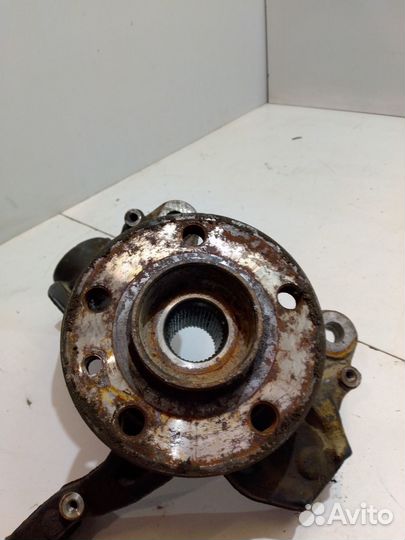 Кулак поворотный передний правый (Volvo S60)