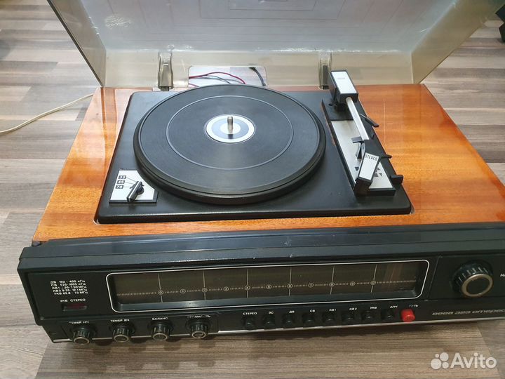 Радиола Вега 323 проигрыватель пластинок