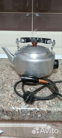 Чайник электрический б/у 2л