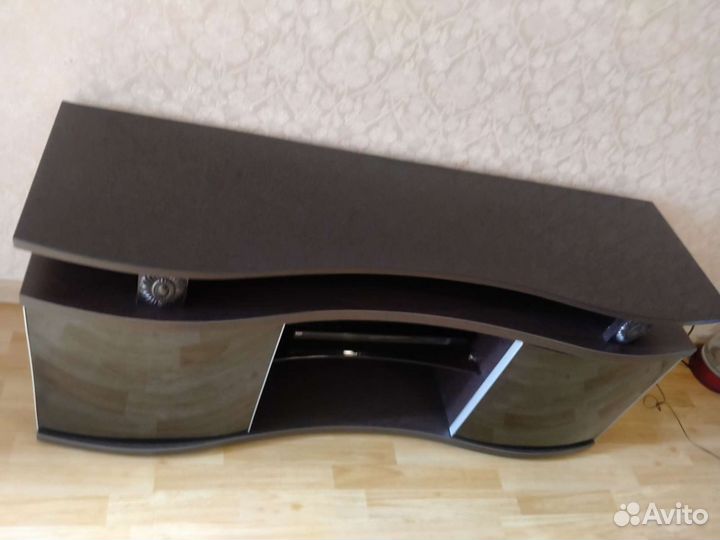 Тумба под телевизор новая