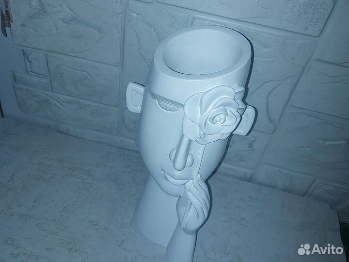 Ваза из гипса