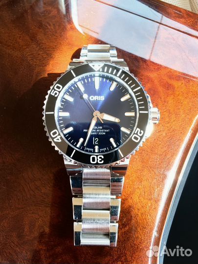 Часы oris aquis