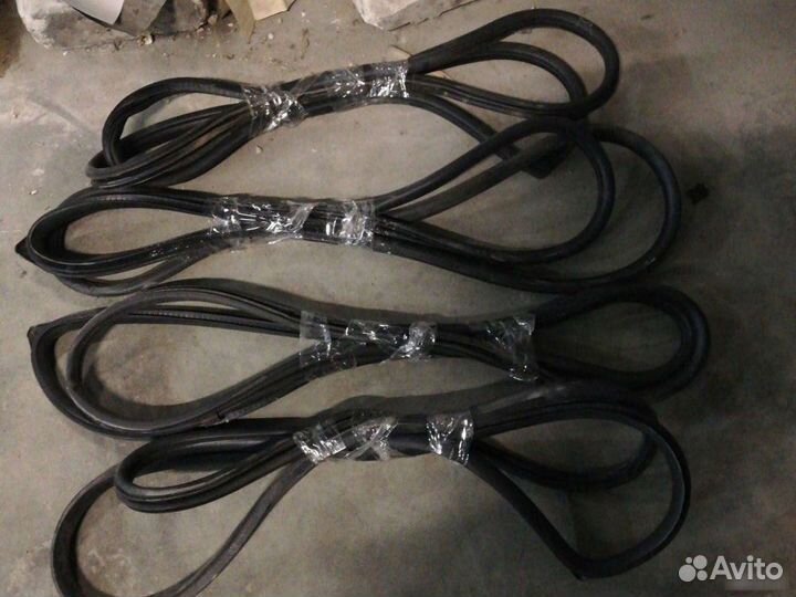 Салонные уплотнители Nissan Tiida C11