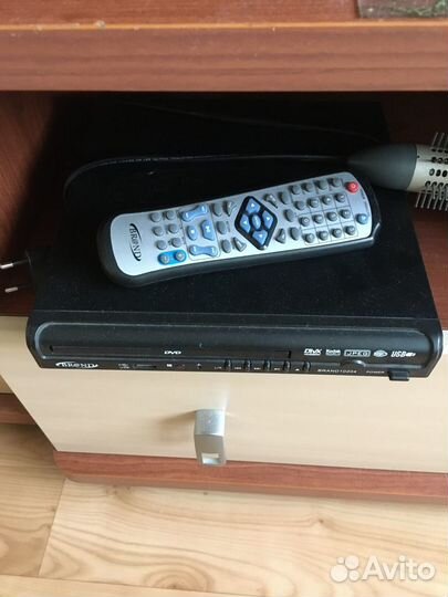 DVD-видеоплеер Brand 10204