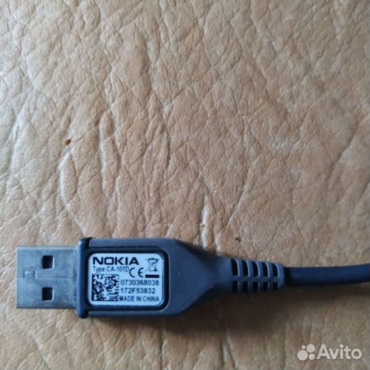 Зарядка, кабель USB. Нокиа