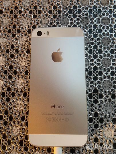 Телефон iPhone 5s на разбор