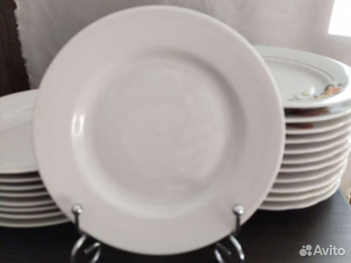 Тарелка пирожковая d 17,5 см - 20 штук