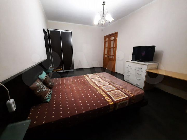 3-к. квартира, 79 м², 2/5 эт.