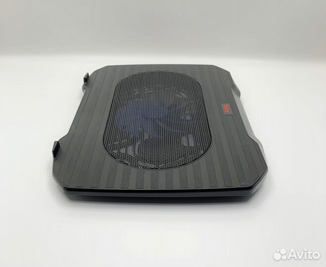 Охлаждающая подставка для ноутбука Buro