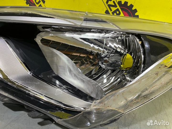 Фара передняя левая Hyundai Solaris седан 1.6