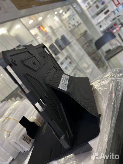 Чехол UAG Metropolis для iPad Pro 11 2021