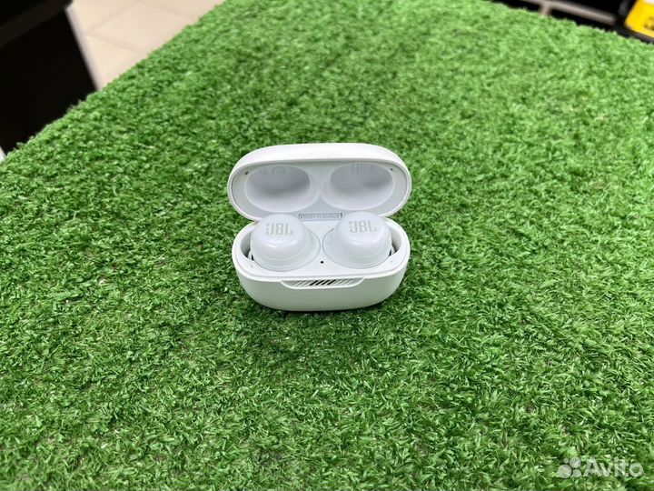 Беспроводные наушники JBL Live Free NC+ (пт18б)