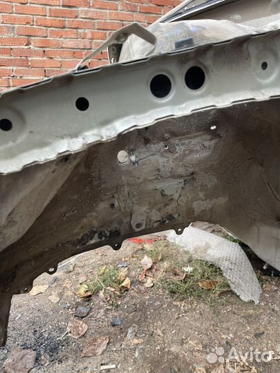 Передняя левая четверть Toyota Camry 50