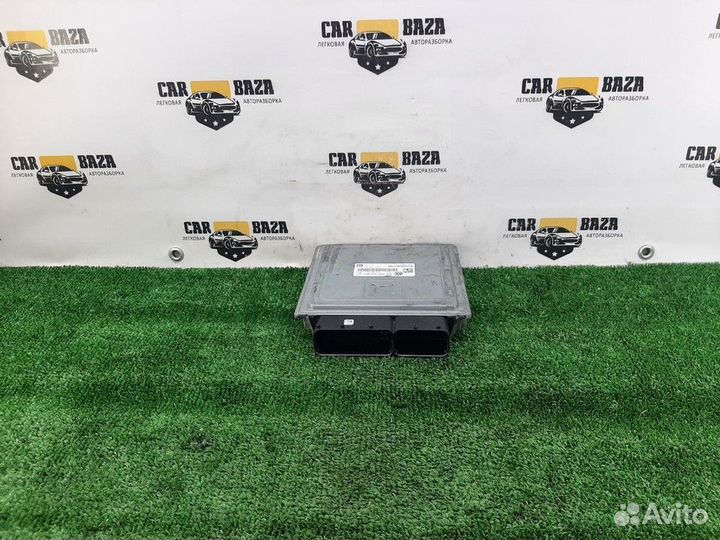 Блок управления двигателем Volkswagen Golf