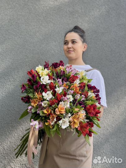 Букет из 35 Альстромерий микс