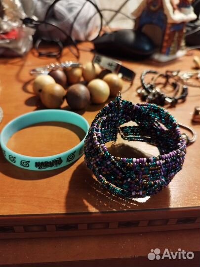 Браслеты разные