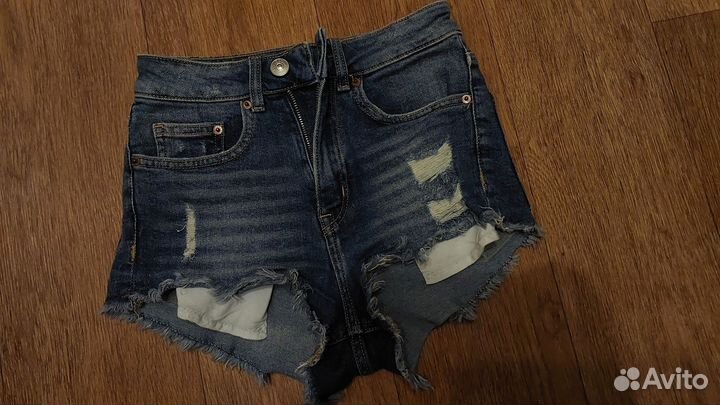 Джинсовые шорты