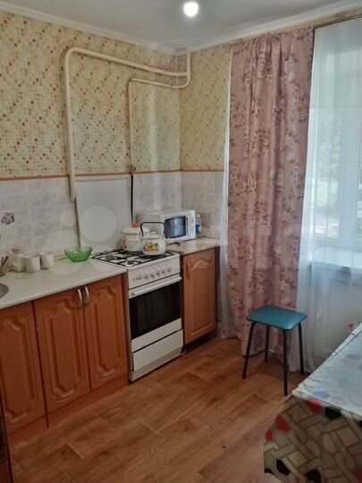 2-к. квартира, 34 м², 1/4 эт.