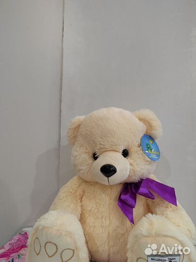 Плюшевый медведь и другие мягкие игрушки