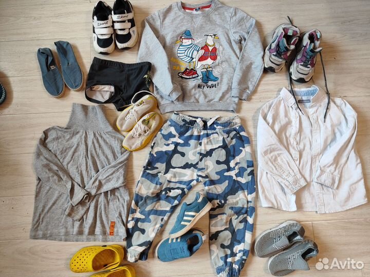 Одежда и обувь на мальчика пакетом на 4 года 104