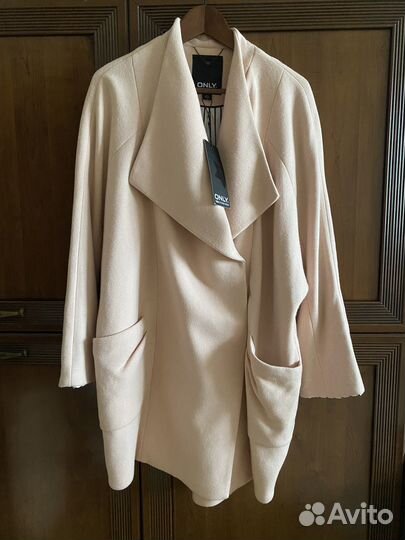 Пальто женское новое