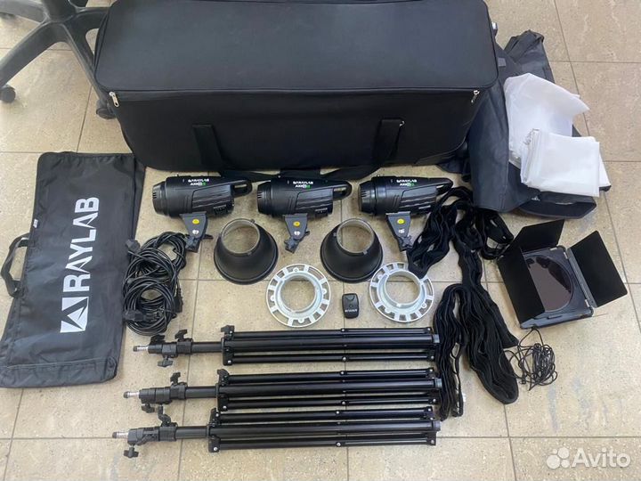 Комплект импульсного света Raylab Axio III 300 Cre