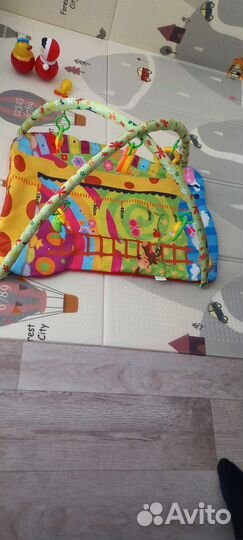 Детский развивающий коврик