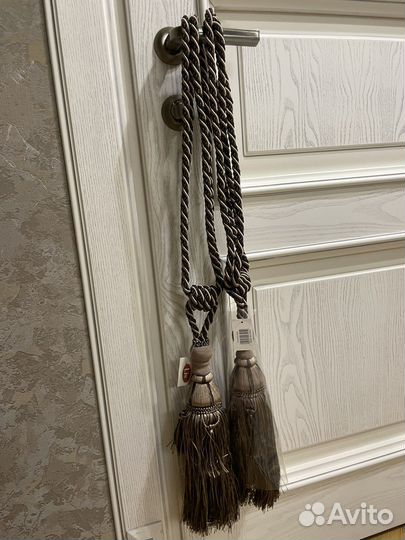 Кисти подхваты для штор с крепежами