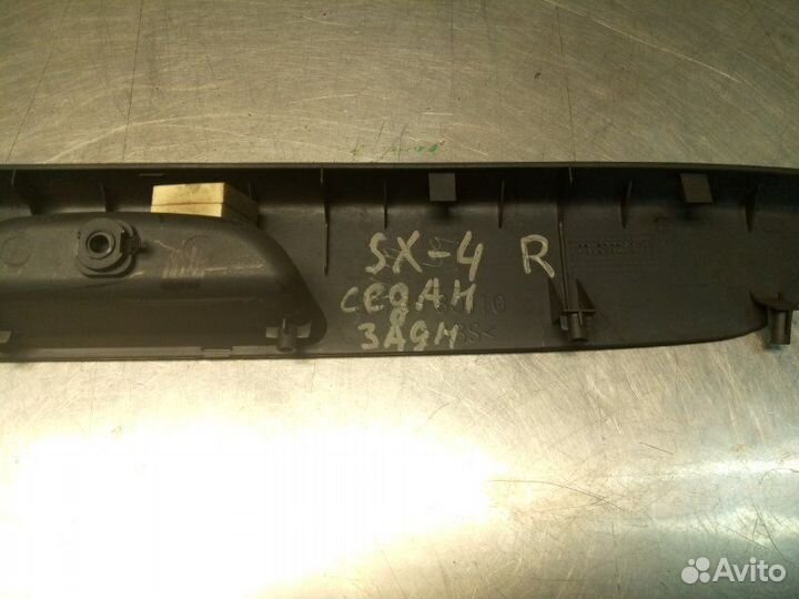 Кнопка стеклоподъемника задняя правая Suzuki Sx4