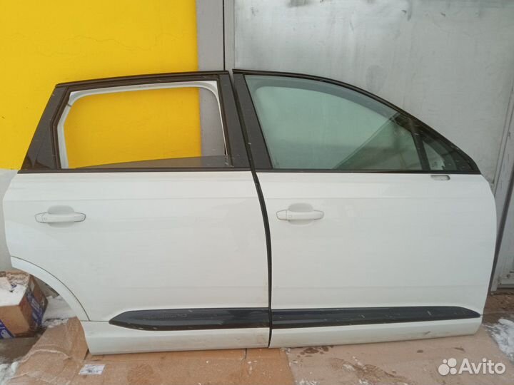 Двери правые передние задние Audi q7 4m 215-нв