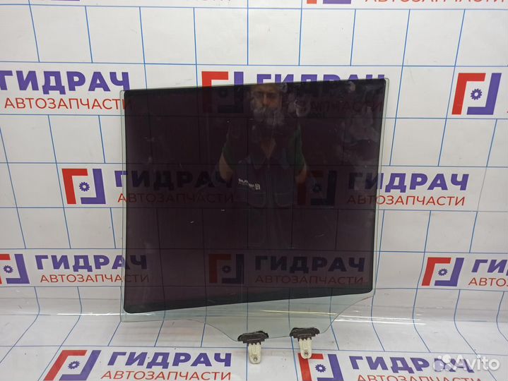 Стекло двери задней правой Suzuki Grand Vitara (JT