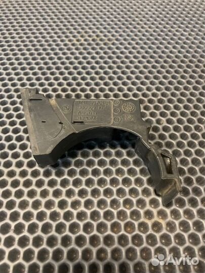 Кронштейн стартера Bmw X7 G07 M-pack B57D30 2020