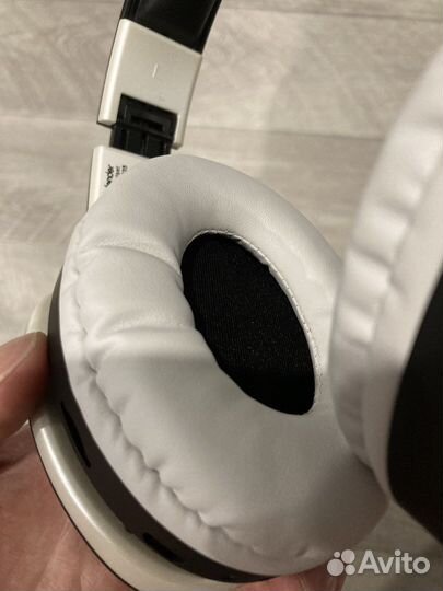 Беспроводные наушники