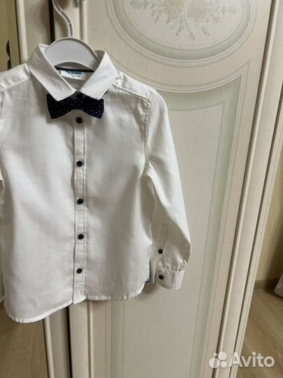 Белая рубашка с бабачкой Acoola, размер 110