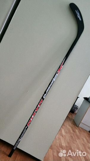 Клюшка хоккейная