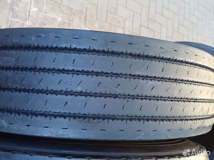 Грузовые шины б/у 315/80 R22.5