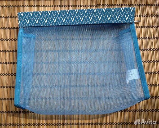 Новые косметички Vichy и Yves Rocher