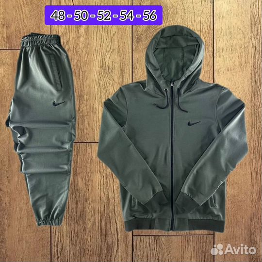 Спортивный костюм мужской nike