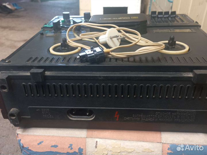 Катушечный магнитофон комета 212-1