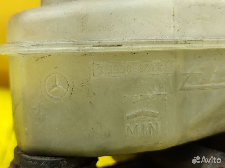 Вакуумный усилитель тормозов Mercedes-Benz W126