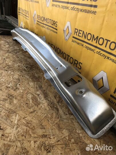 Усилитель бампера передний Рено Дастер оригинал