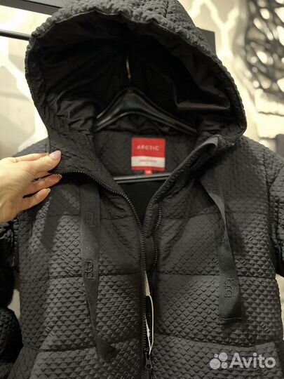 Длинная куртка теплая для девочки 140-146 размер