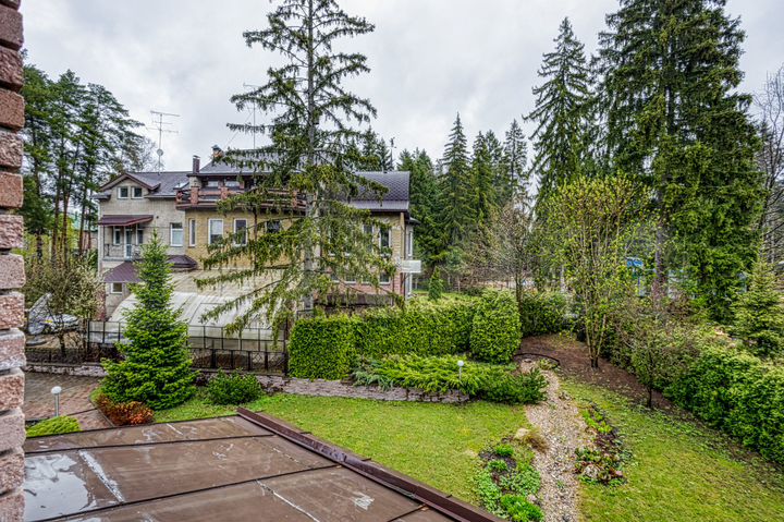 Таунхаус 184,6 м² на участке 10,1 сот.