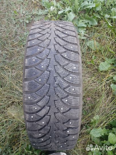 Nokian Tyres Hakkapeliitta 4 185/65 R15 88T